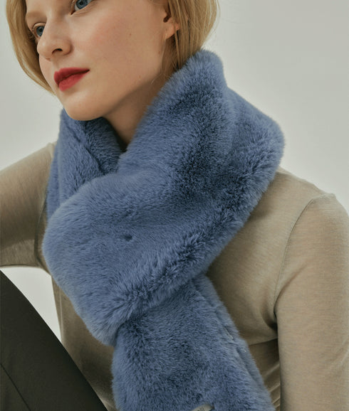 Ming Fur Muffler - Blue