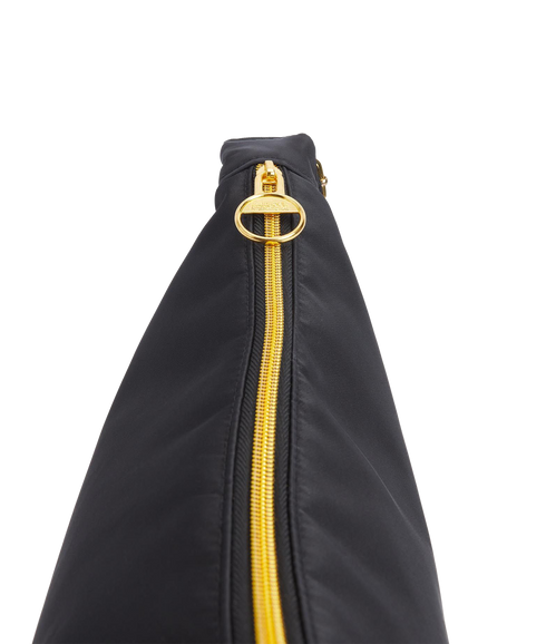 Qualify Sling Bag - Black