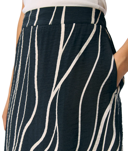 Jacira Mw Skirt - Black Sandshell Wavy Lines