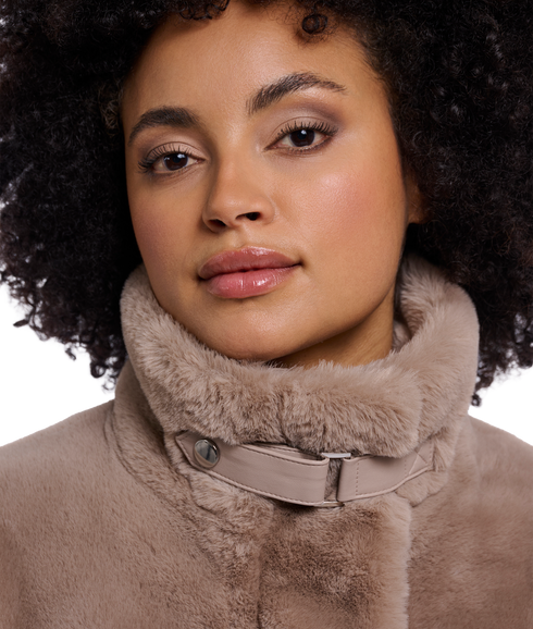 Ambra Short Faux Fur Jacket - Mocha Latte
